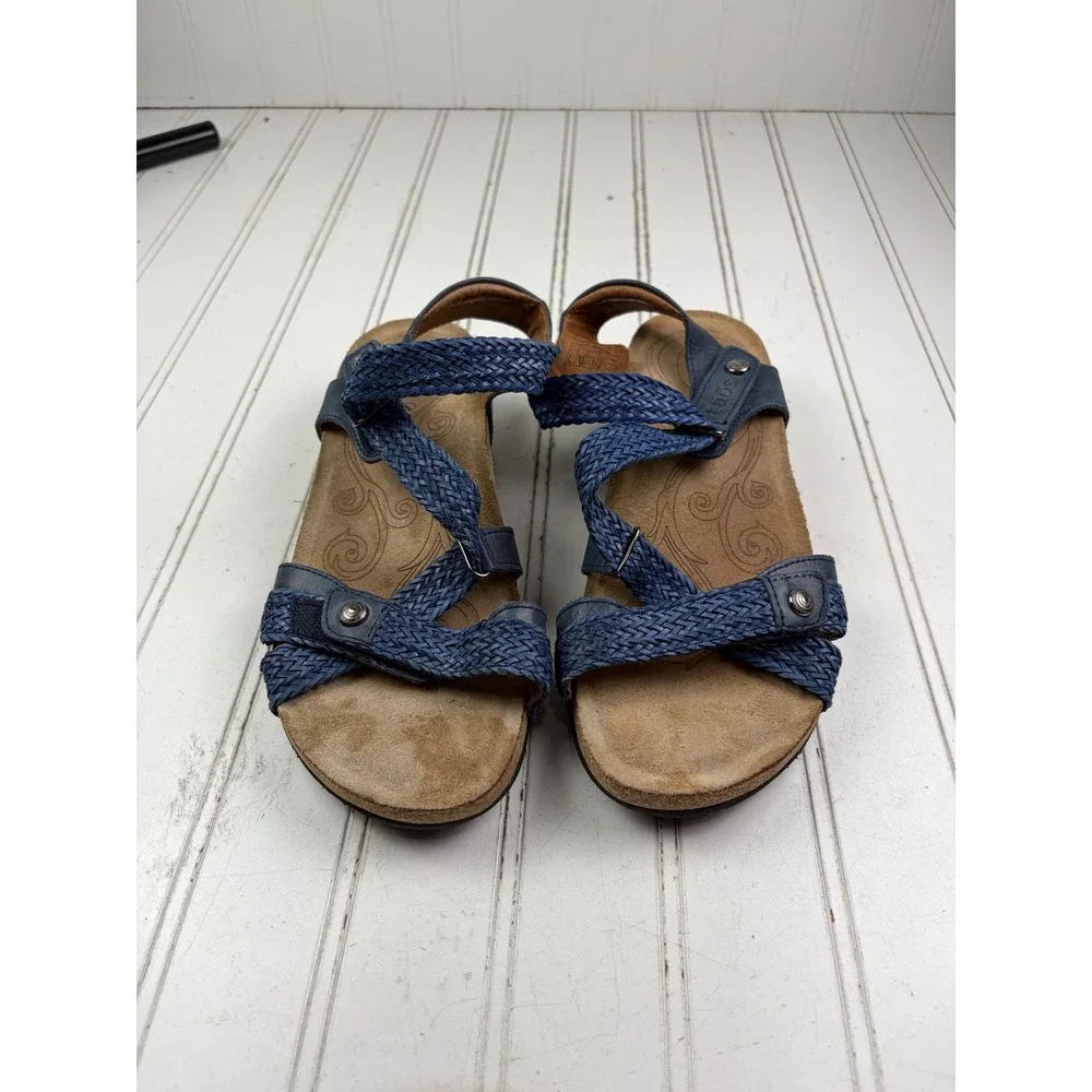 Taos Trulie Navy Leather Strappy Hook & Loop Wedge Sandals Women's Size 37 6-6.5